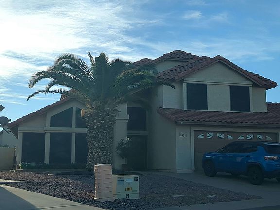 3rd image of 953 N Sunview Cir