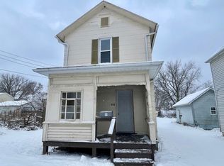 808 Oak St, New Castle, PA 16101