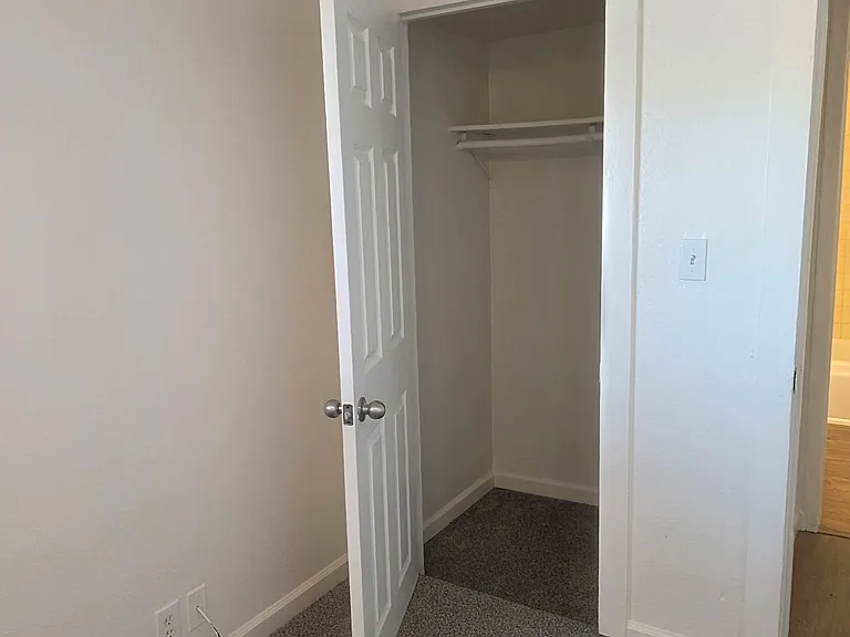 5063 Central Ave — Photo 8
