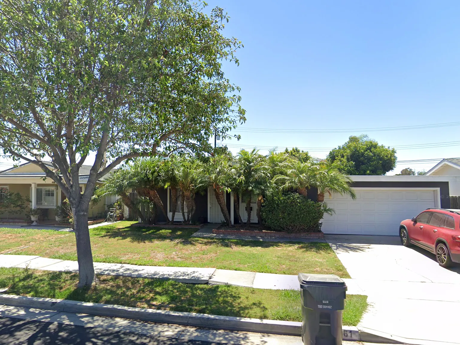 3 bed, 1176 sqft, $4,350 — Photo 4