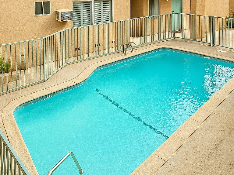 6255 Fulton Ave #6 — Photo 5