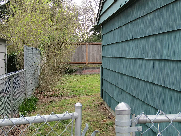 8606 Custer Rd SW — Photo 15