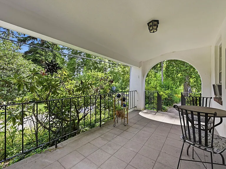 111 S Brandywine St — Photo 2