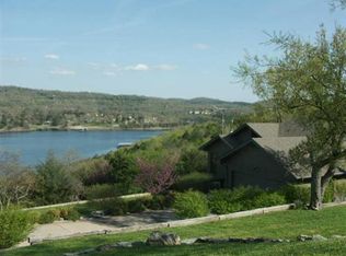 48 Peggie Ln, Galena, MO 65656