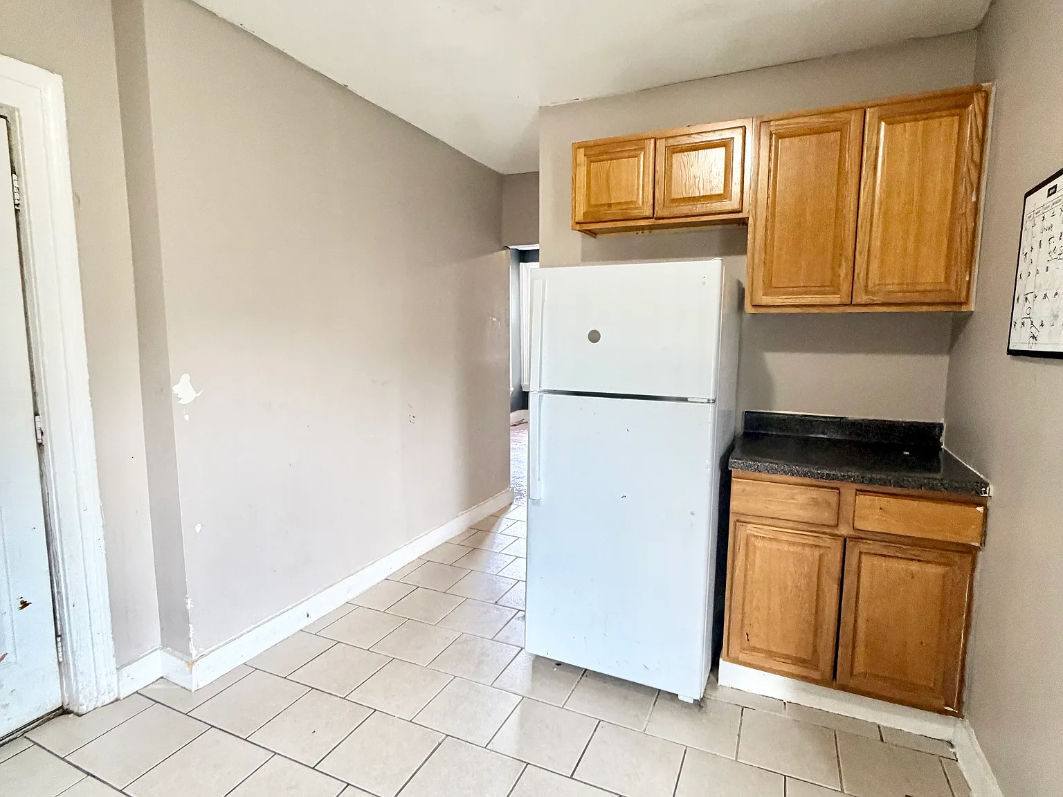 3 bed, 1000 sqft, $1,625 — Photo 2
