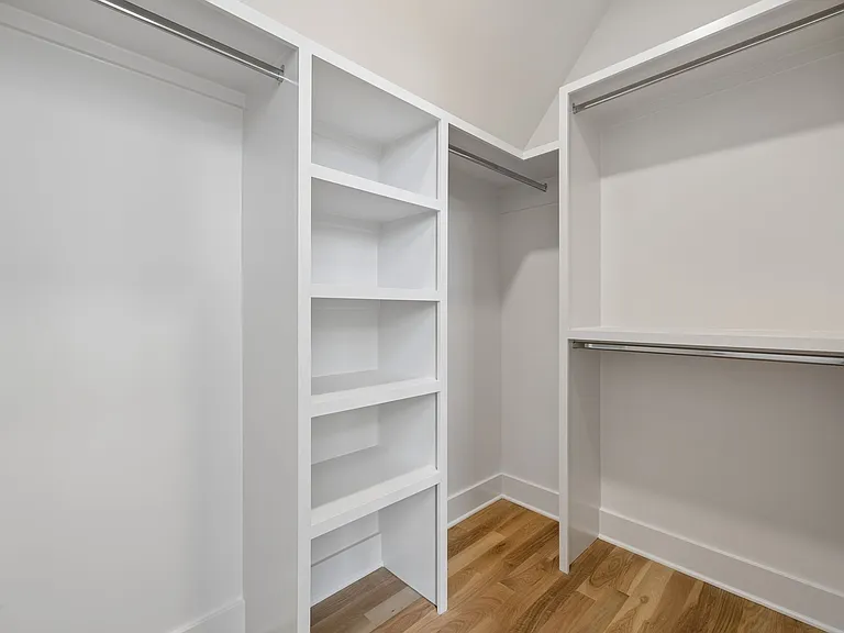 905 Potter Ln — Photo 31