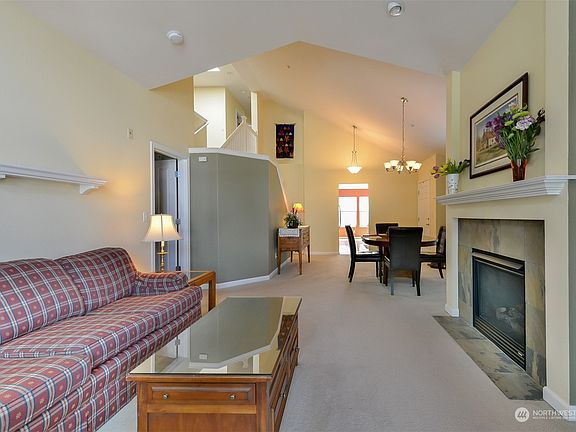 4th image of 2514 85th Drive NE #J-1
