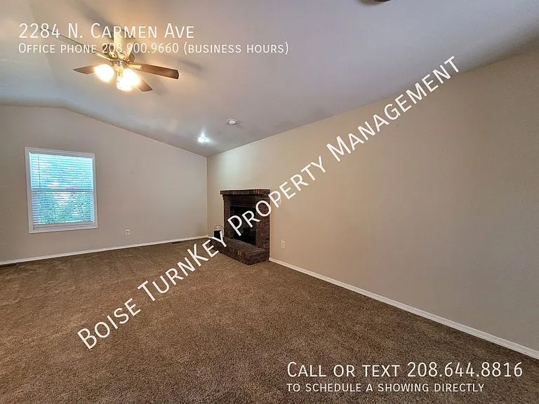 2284 N Carmen Ave — Photo 9
