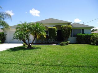 6240 NW Topaz Way, Port Saint Lucie, FL 34986