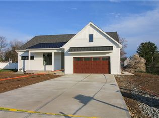 1107 Volek Ct, Delmont, PA