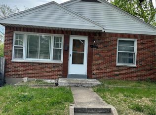 4022 N Hanley Rd, Saint Louis, MO 63121