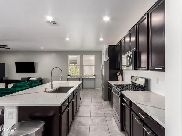 8822 N Hardy Preserve Loop, Tucson, AZ 85742