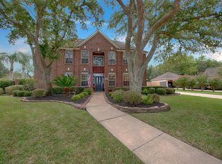 1717 Keystone Dr, Friendswood, TX 77546