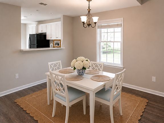 3rd image of 568 Deerchase Ct