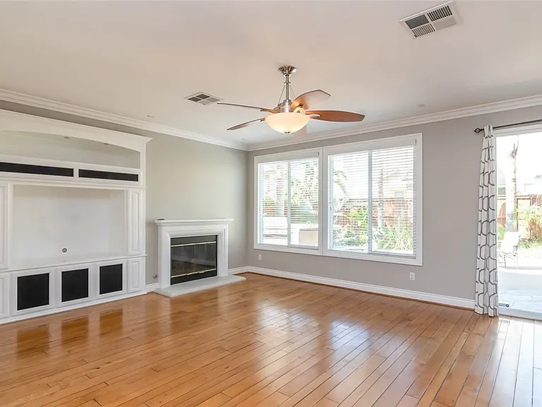 28866 Topsfield Ct — Photo 6