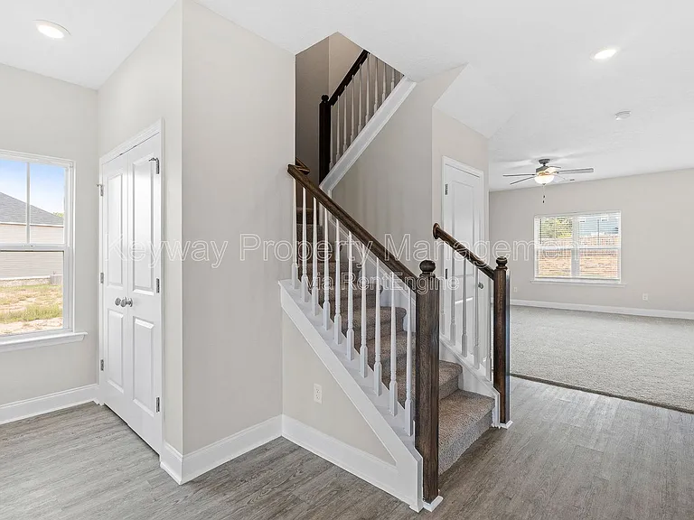 1260 Elias Sta — Photo 3
