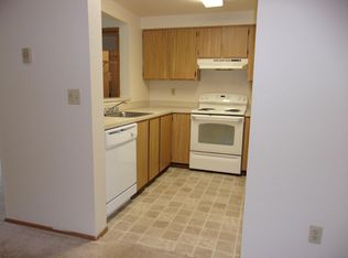 14138 73rd Pl NE #J204, Kirkland, WA 98034