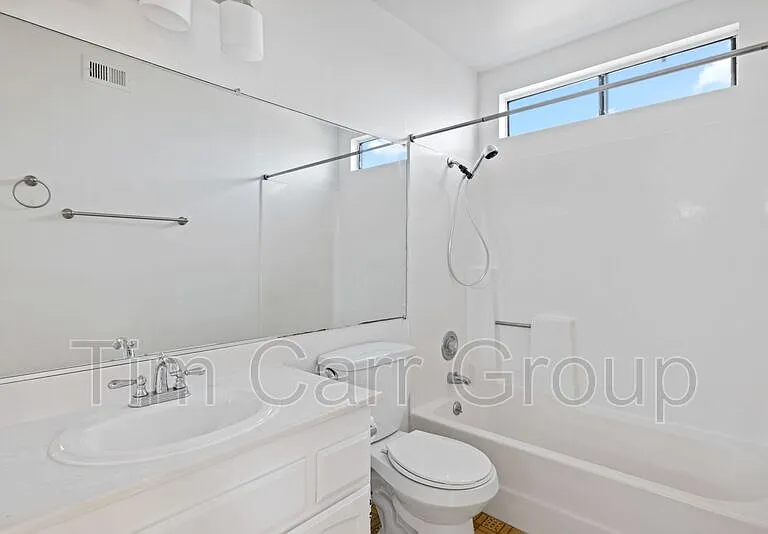 231 Cabrillo St #B — Photo 15