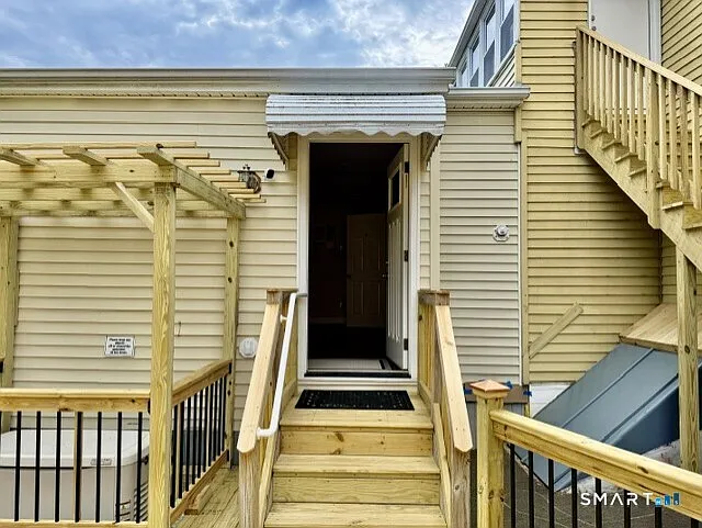 10 Wells Ave #A — Photo 19