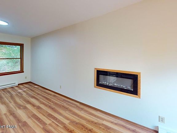 4th image of 128 Saint Andrews Dr