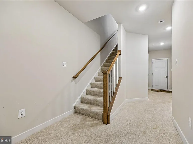10206 Lake Linganore Blvd — Photo 25