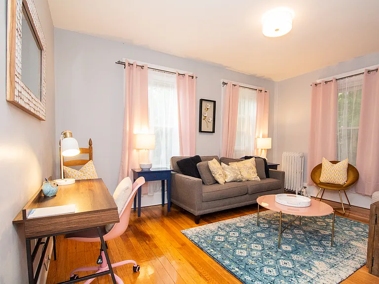 636 Washington St #5 — Photo 2