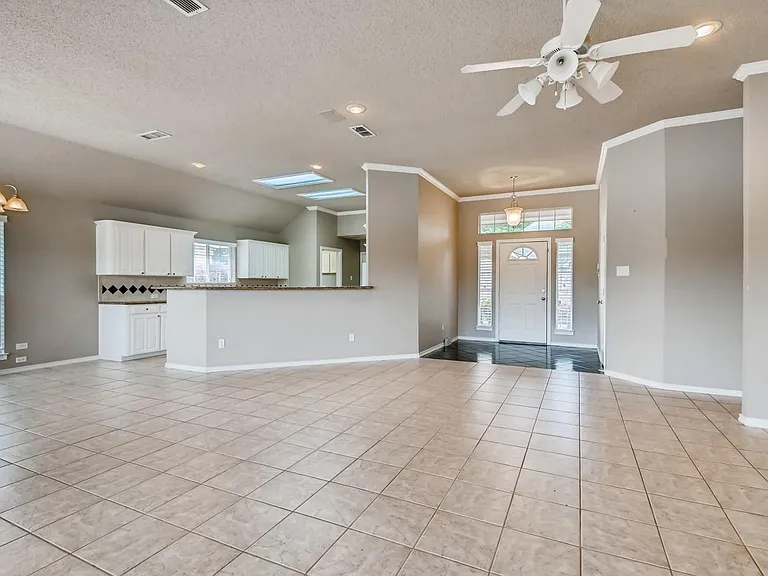 5930 River Bend Dr — Photo 8