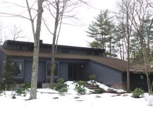 40 Beach St, Foxboro, MA 02035