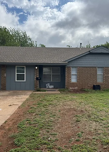 5004 Brookdale Dr Photo 1