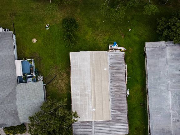 2nd image of 418 Forest Ln