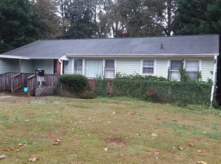 411 Willow Springs Dr, Greenville, SC 29607