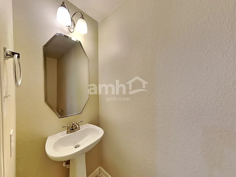29435 Legends Glen Dr — Photo 9