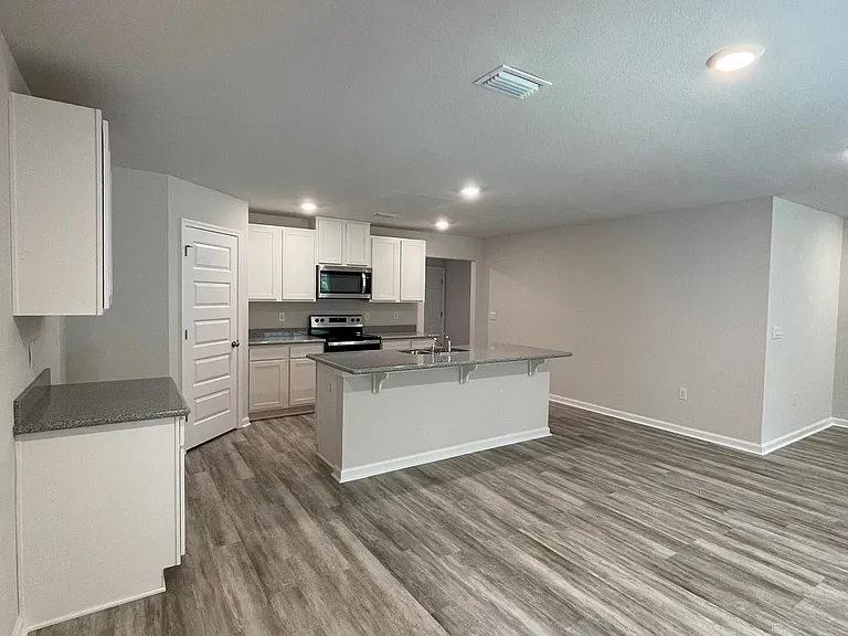 8661 Pathstone Blvd — Photo 37