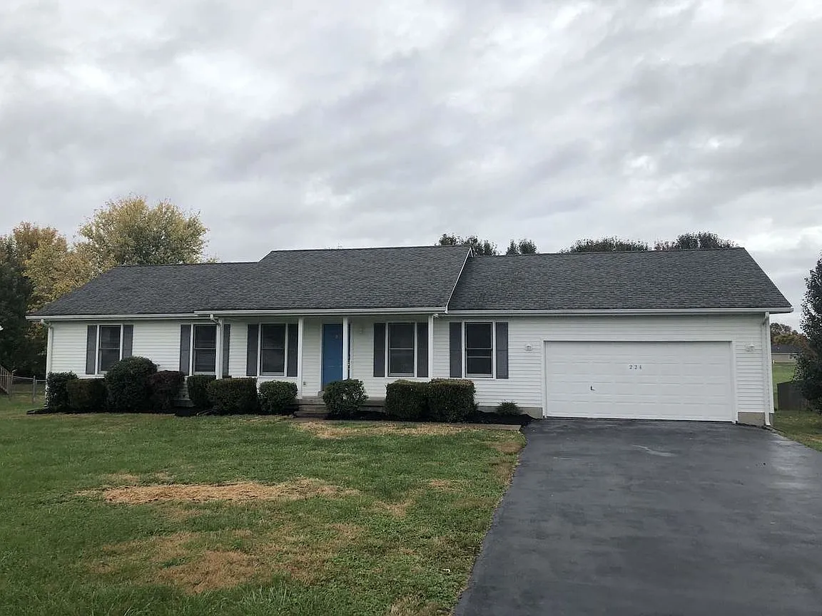226 Wesley Way photo 1