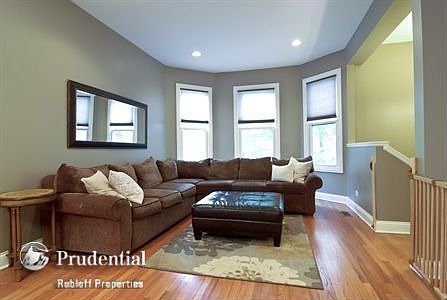 2nd image of 4115 N Mozart St