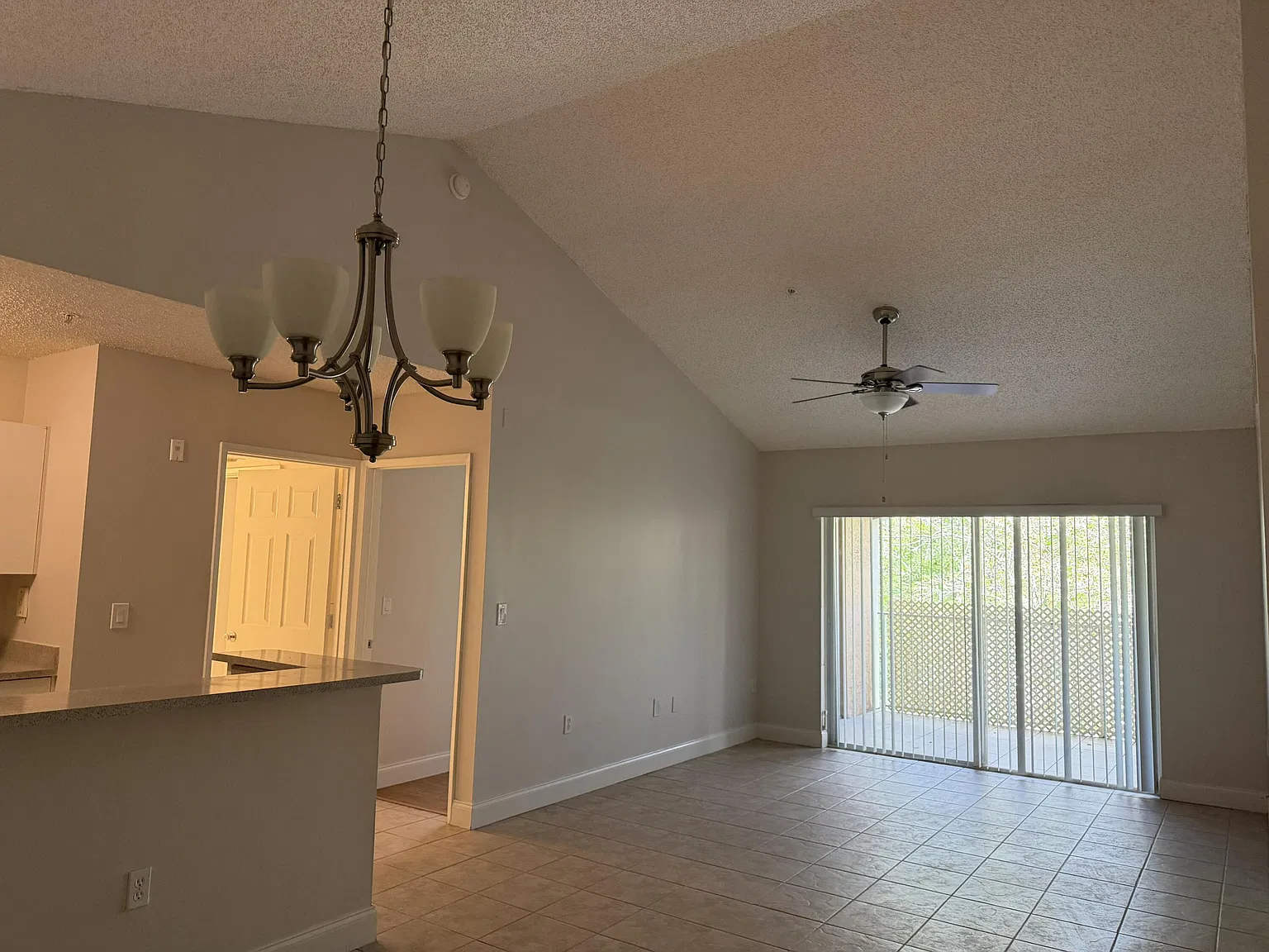 2 bed, 2.0 bath, 1112 sqft, $2,100 — Photo 3
