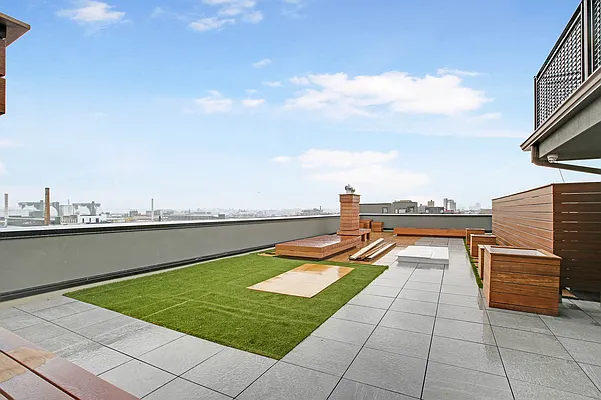 Rented by EXR | media 23