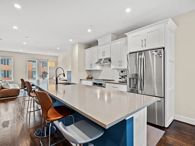 607 Slade Ct — Photo 26