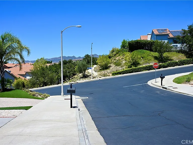19850 Sierra Meadows Ln — Photo 41