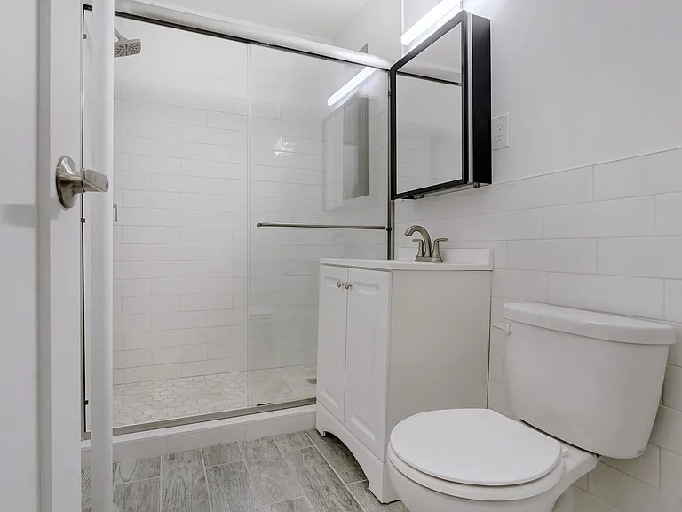 348 W 47th St #2C — Photo 7