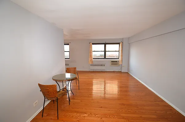 Rented by Laffey Real Estate | media 5