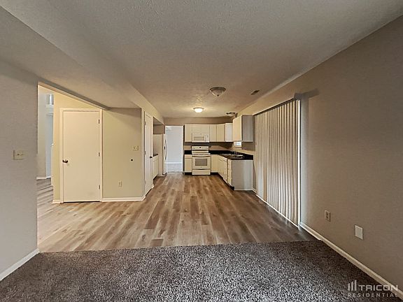 5th image of 6349 Meadowfield Dr