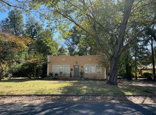 109 W 1st Ave, Sandersville, GA 31082