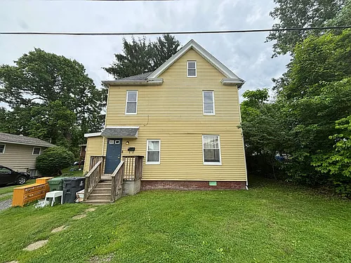 South Park Rental - $900/mo Photo 1 South Park Rental - $900/mo Photo 1