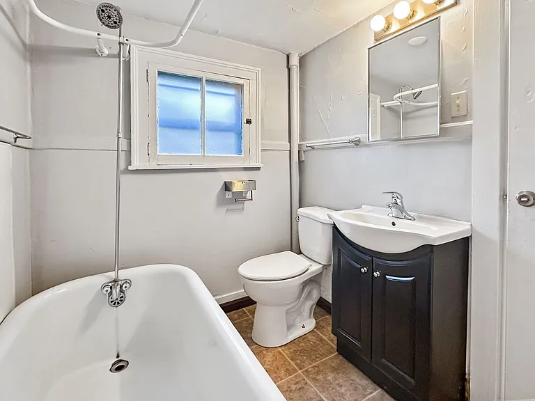 642 Cherry St SE #3 — Photo 6