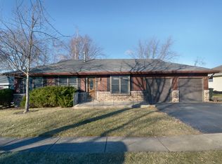 840 W Gerald Ave, South Elgin, IL 60177