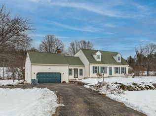 8 Woodhead Cir, Lee, NH 03861
