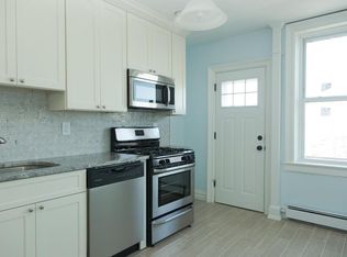 1106 Avenue C, Bayonne, NJ 07002