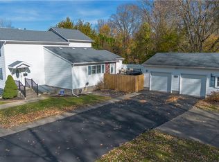 26 N Seneca St, Waterloo, NY 13165