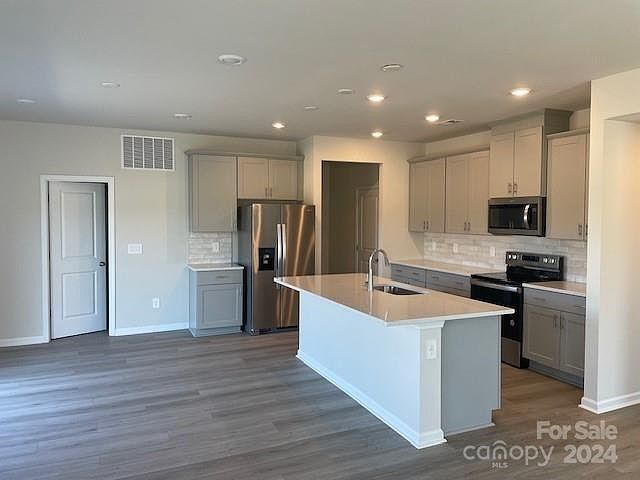 2nd image of 1801 Creekmist Pl